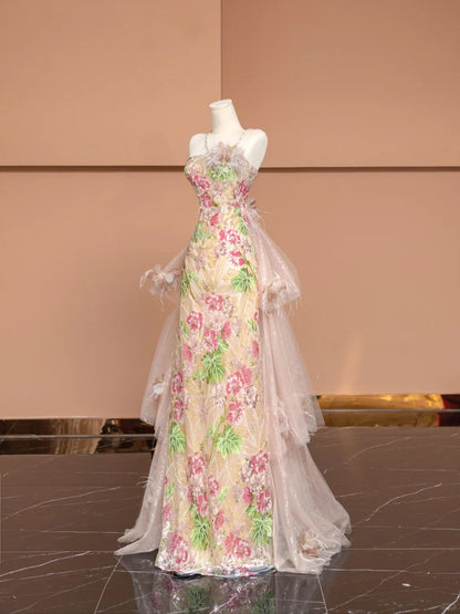 Romantic Spaghetti Strap A-Line Evening Gowns With Tulle Train Beading Sequins Applique Prom Dress AP2355