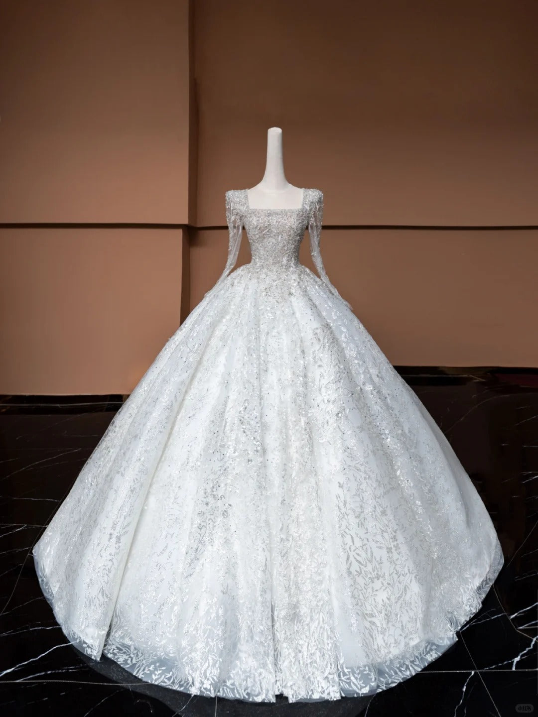 Glamorous Square Neck A-Line Bridal Gowns Tulle Sleeve Crystal Beading Wedding Dress AP2365