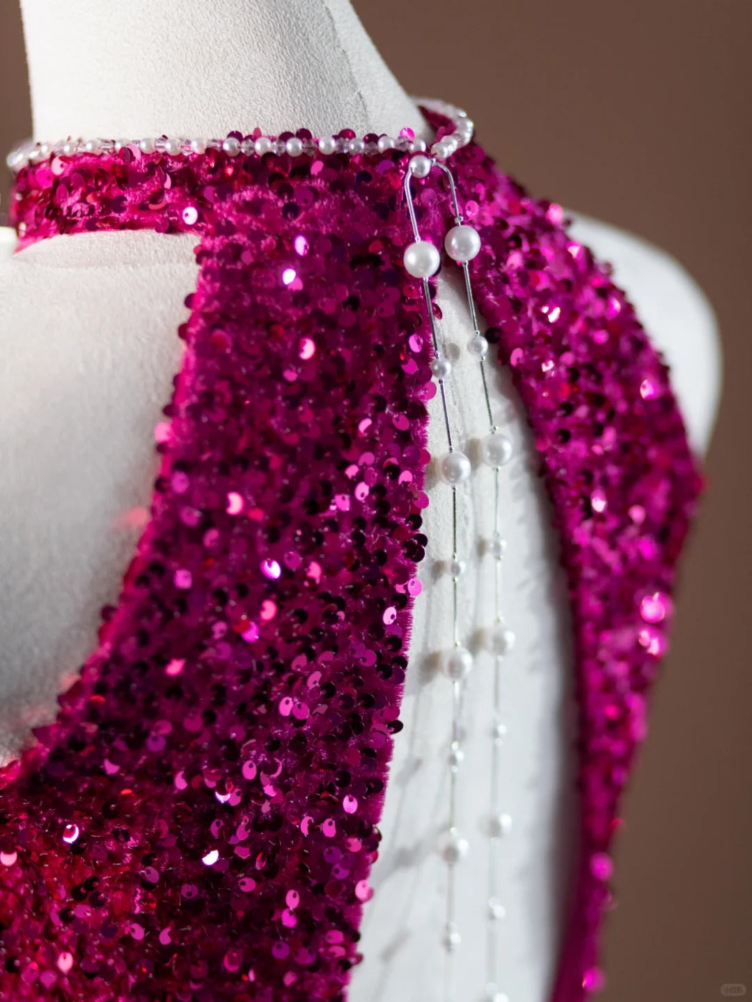 Fabulous Halter Neck Mermaid Evening Gowns Cutout Sequins Beading Prom Dress AP2375