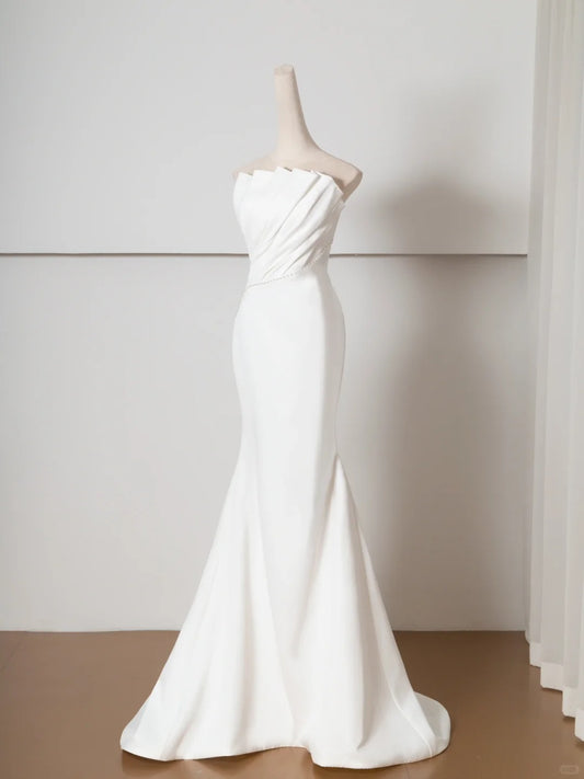 Graceful Strapless Mermaid Bridal Gowns Pressed Pleated Beading Satin Wedding Dress AP2377