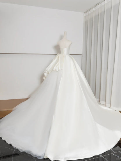 Chic Strapless A-Line Bridal Gown Pleated Satin Handmade Flower Wedding Dress AP2379