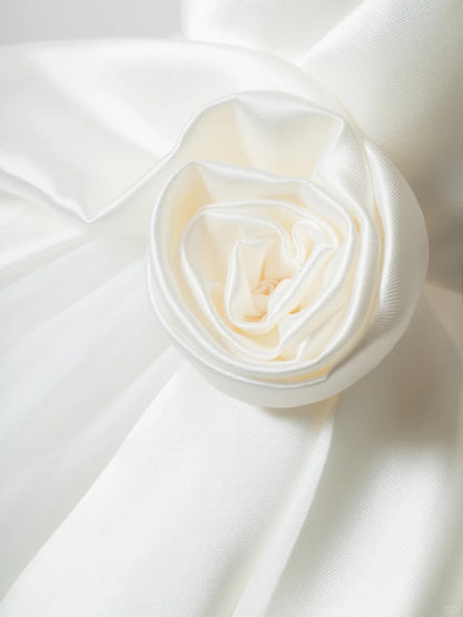 Chic Strapless A-Line Bridal Gown Pleated Satin Handmade Flower Wedding Dress AP2379