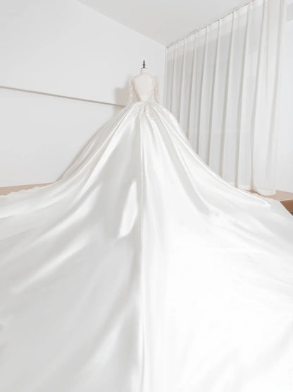 Artistic V-Neck A-Line Bridal Gowns Long Sleeve Beading Sequins Backless Wedding Dress AP2381