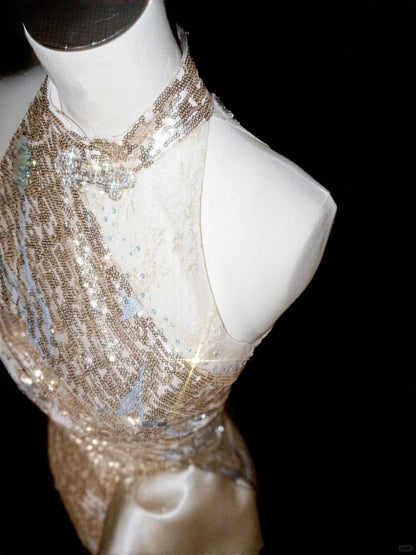 Exquisite Halter Neck Sheath Evening Gowns Sequins Beading High-Slit Prom Dress AP2402