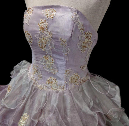 Chic A-Line Strapless Evening Gowns Sequins Beading Ruffled Tulle Applique Prom Dress AP2411