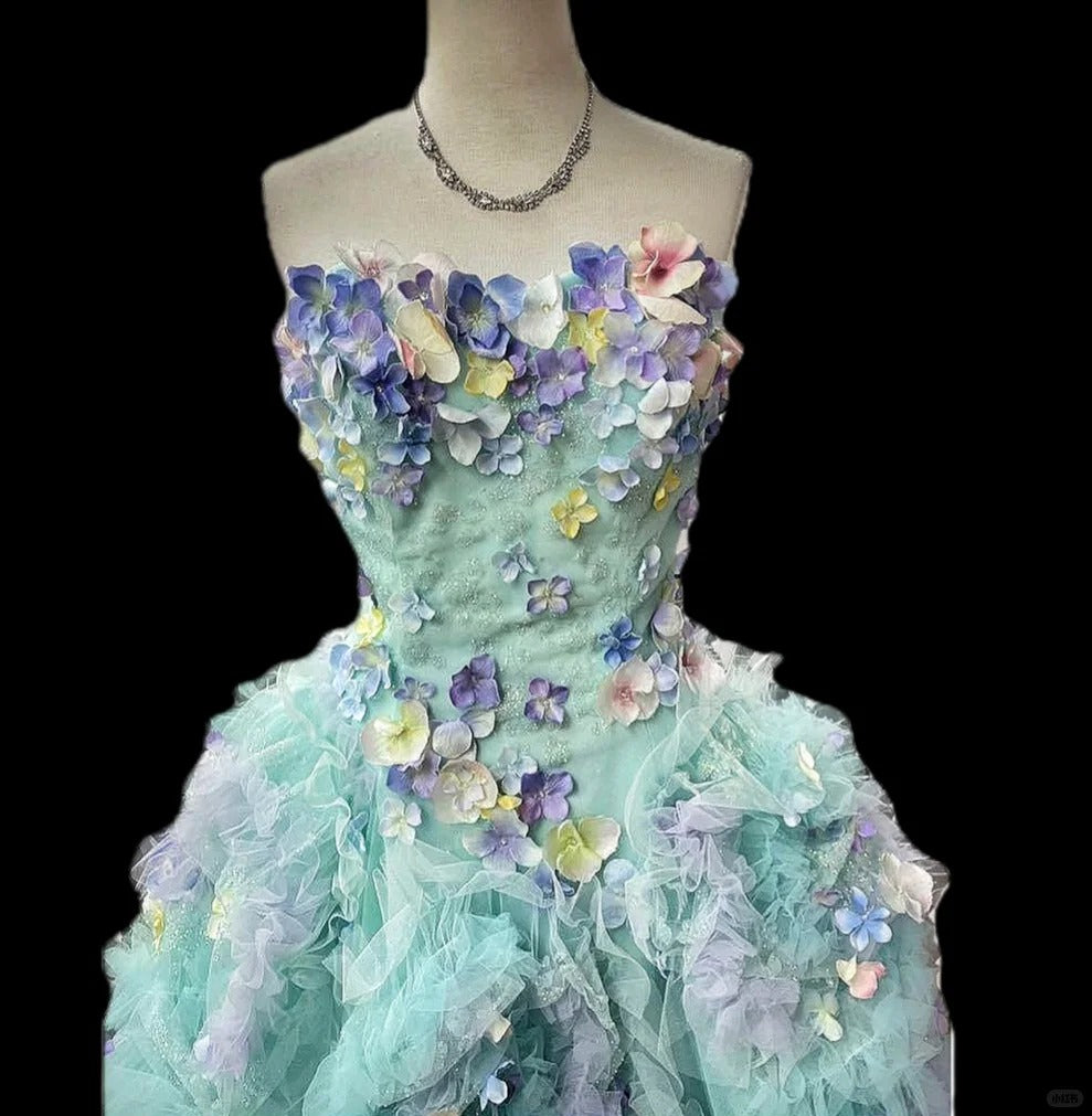 French Style A-Line Strapless Evening Gowns Sequins Applique Ruffled Tulle Prom Dress AP2420