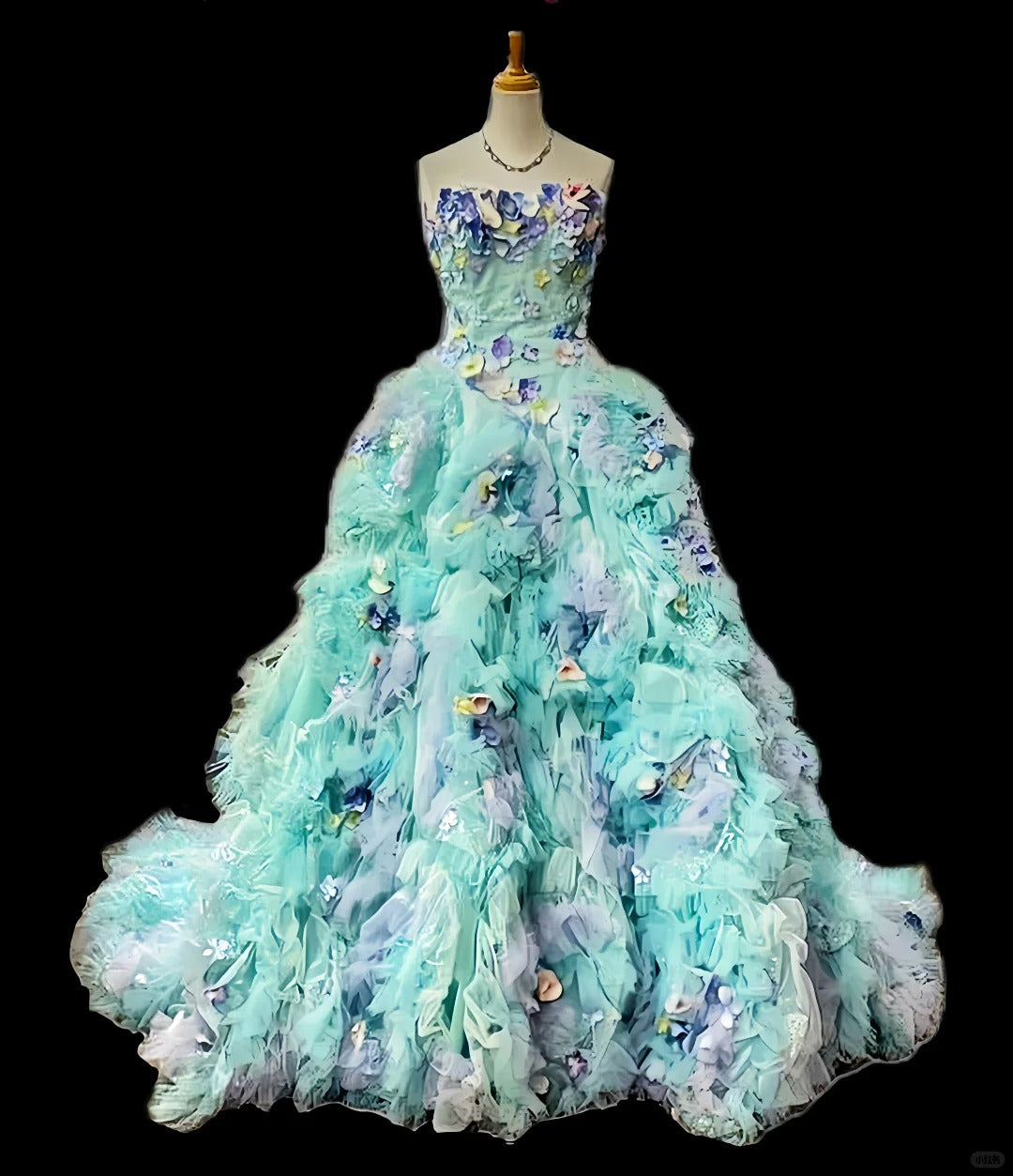 French Style A-Line Strapless Evening Gowns Sequins Applique Ruffled Tulle Prom Dress AP2420