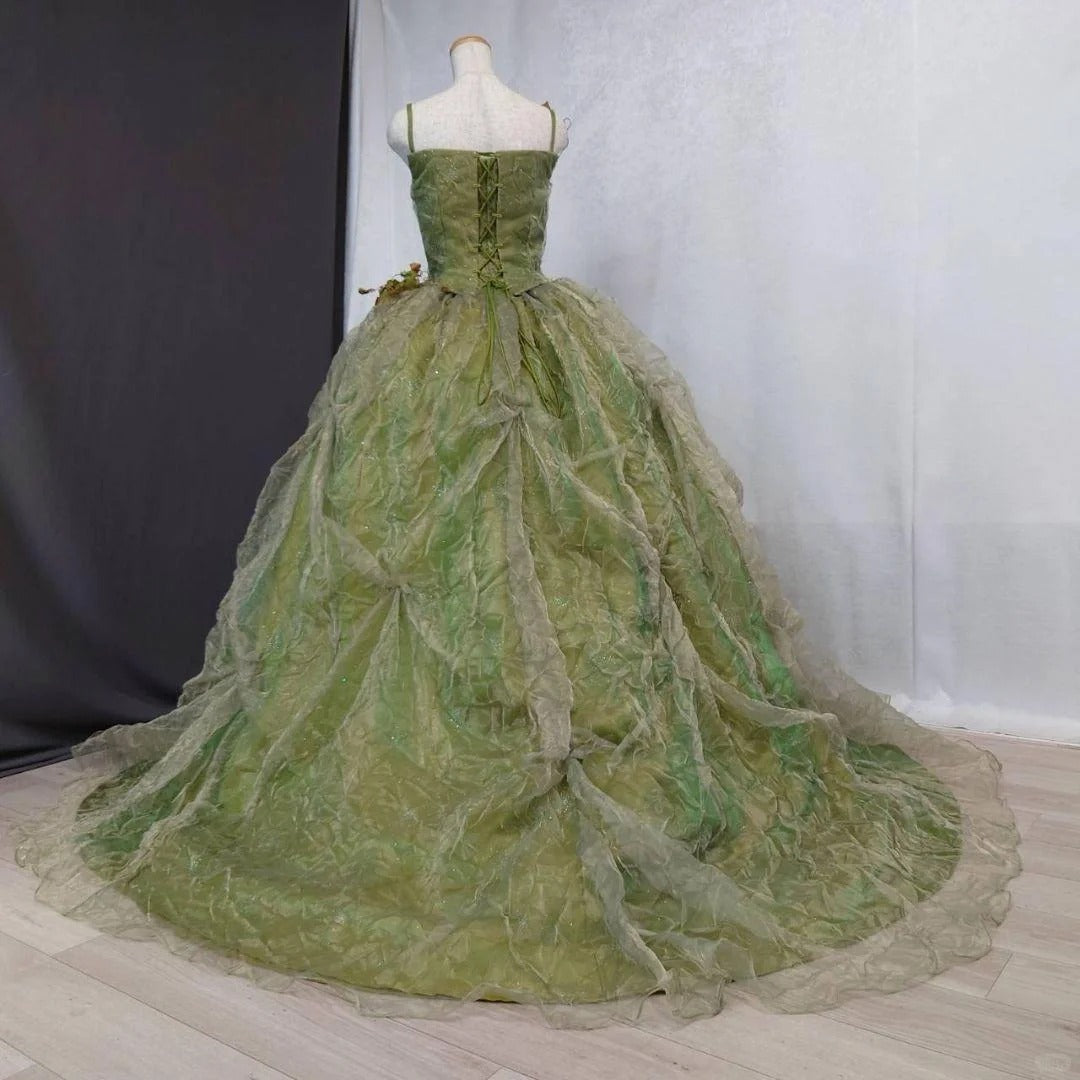 Stunning Spaghetti Strap A-Line Evening Gowns Sequins Handmade Flowers Ruched Tulle Prom Dress AP2423