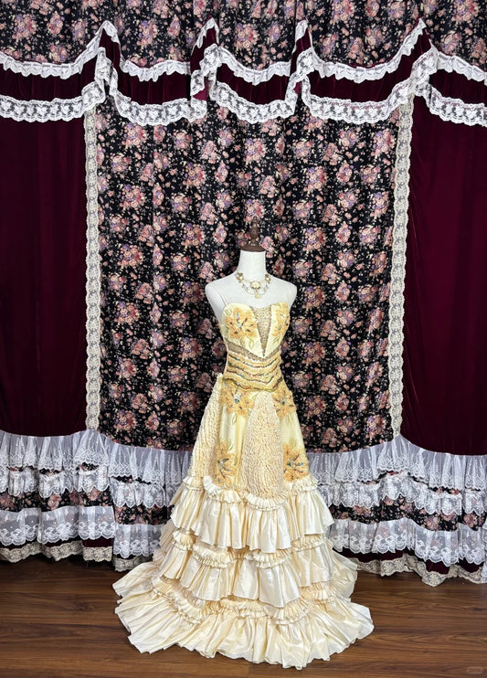 Fabulous Spaghetti Strap A-Line Evening Gowns Sequins Ruffled Prom Dress AP2425