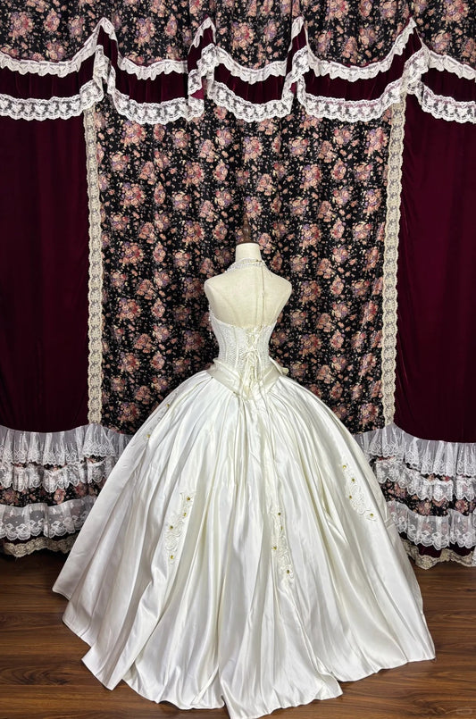 Elegant Strapless A-Line Bridal Dresses Sequins Beaded Appliques Bow Wedding Dress AP2426