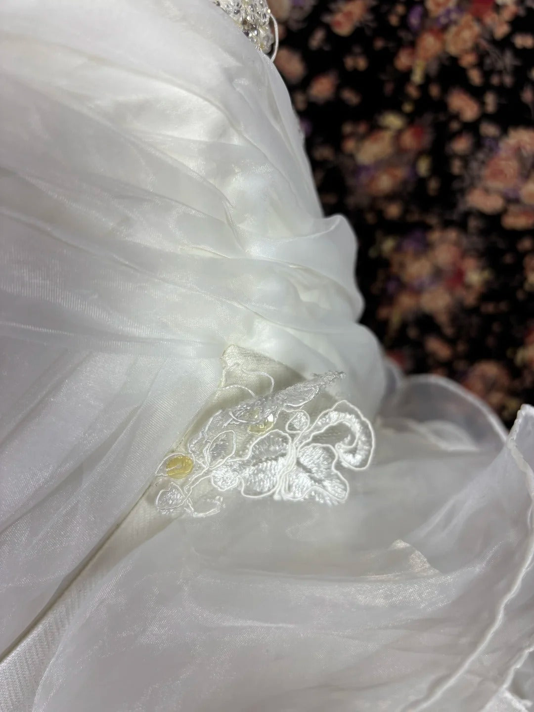 Glamorous A-Line Strapless Bridal Gowns Beaded Crystals Appliques Ruffled Wedding Dress AP2429