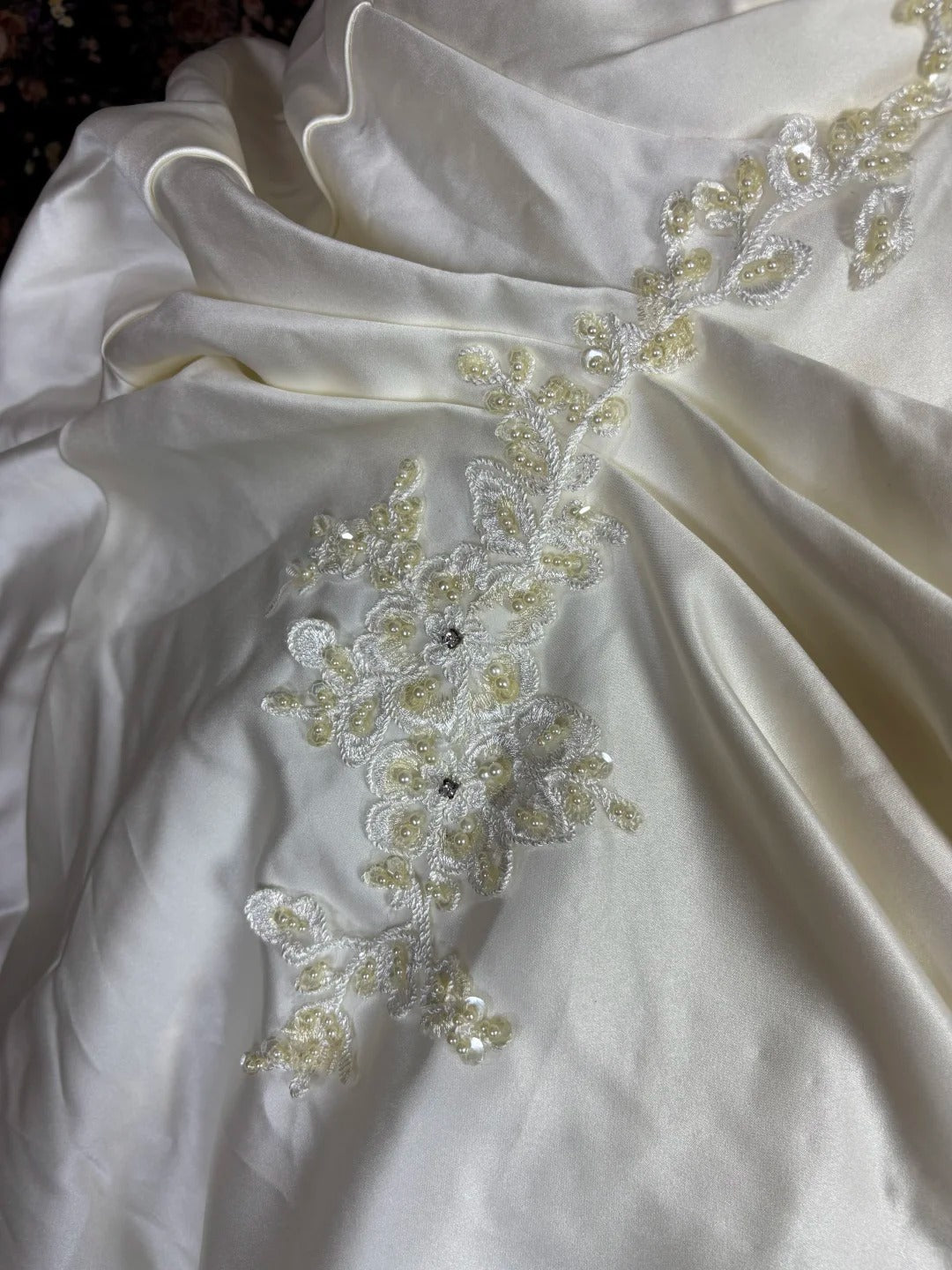 Dreamy Strapless A-Line Bridal Dresses Bow Beaded Tiered Satin Tulle Wedding Dress AP2431