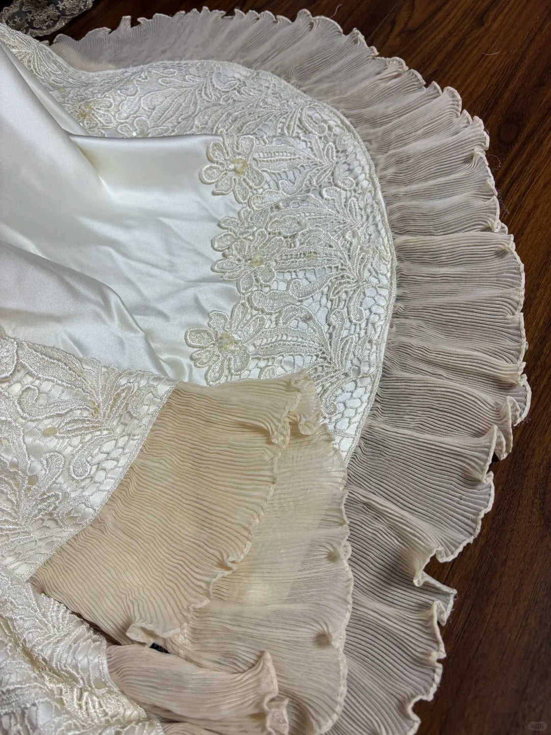 Vintage A-Line Sweetheart Neck Evening Gowns Sequins Beading Crystals Handmade Flowers Prom Dress AP2436