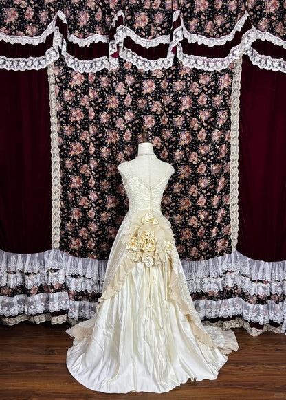 Vintage A-Line Sweetheart Neck Evening Gowns Sequins Beading Crystals Handmade Flowers Prom Dress AP2436