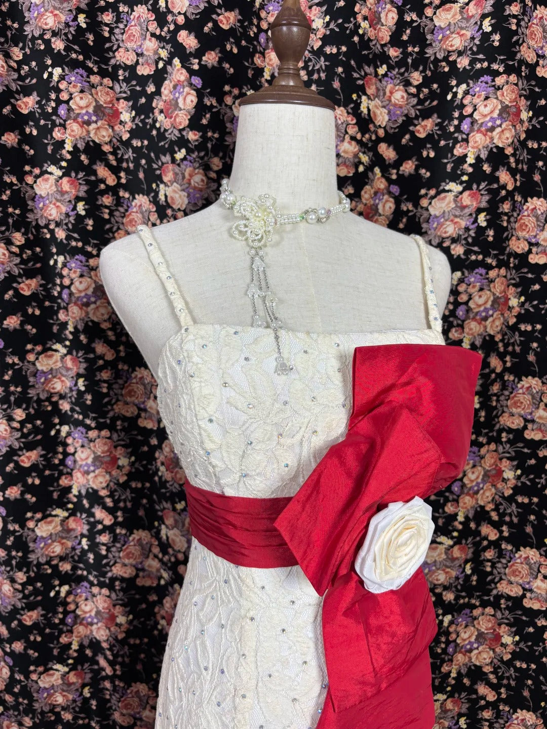 Ornate Spaghetti Strap Sheath Evening Gowns Handmade Flower Beaded Bow Prom Dress AP2437