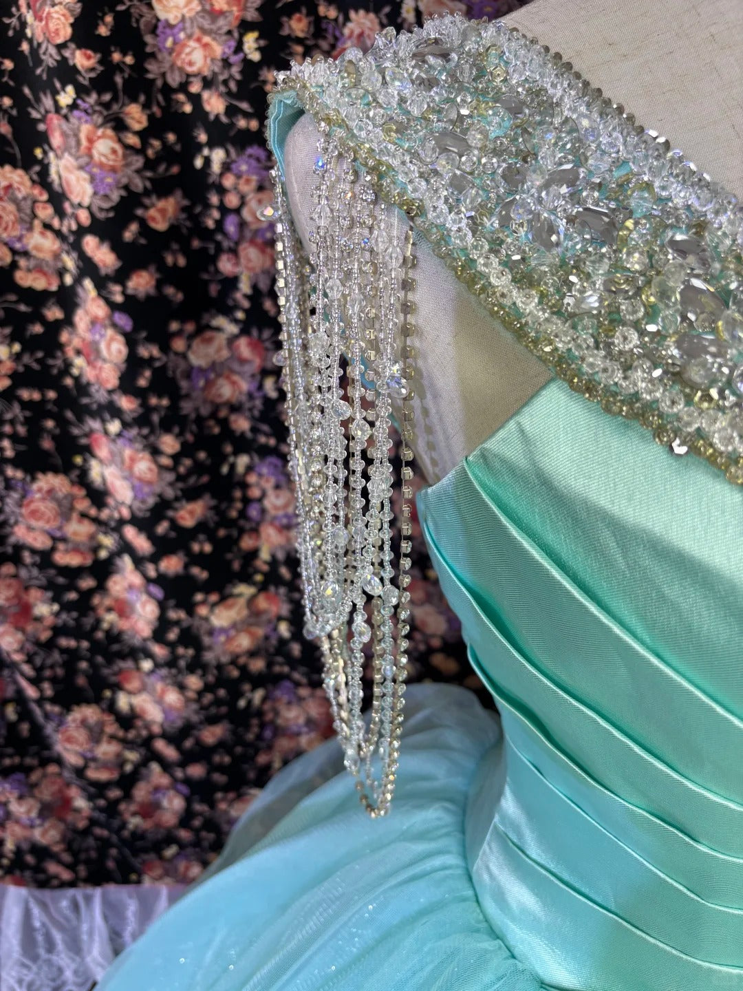 Dreamy One-Shoulder A-Line Evening Gowns Rhinestone Bow Beading Prom Dress AP2438