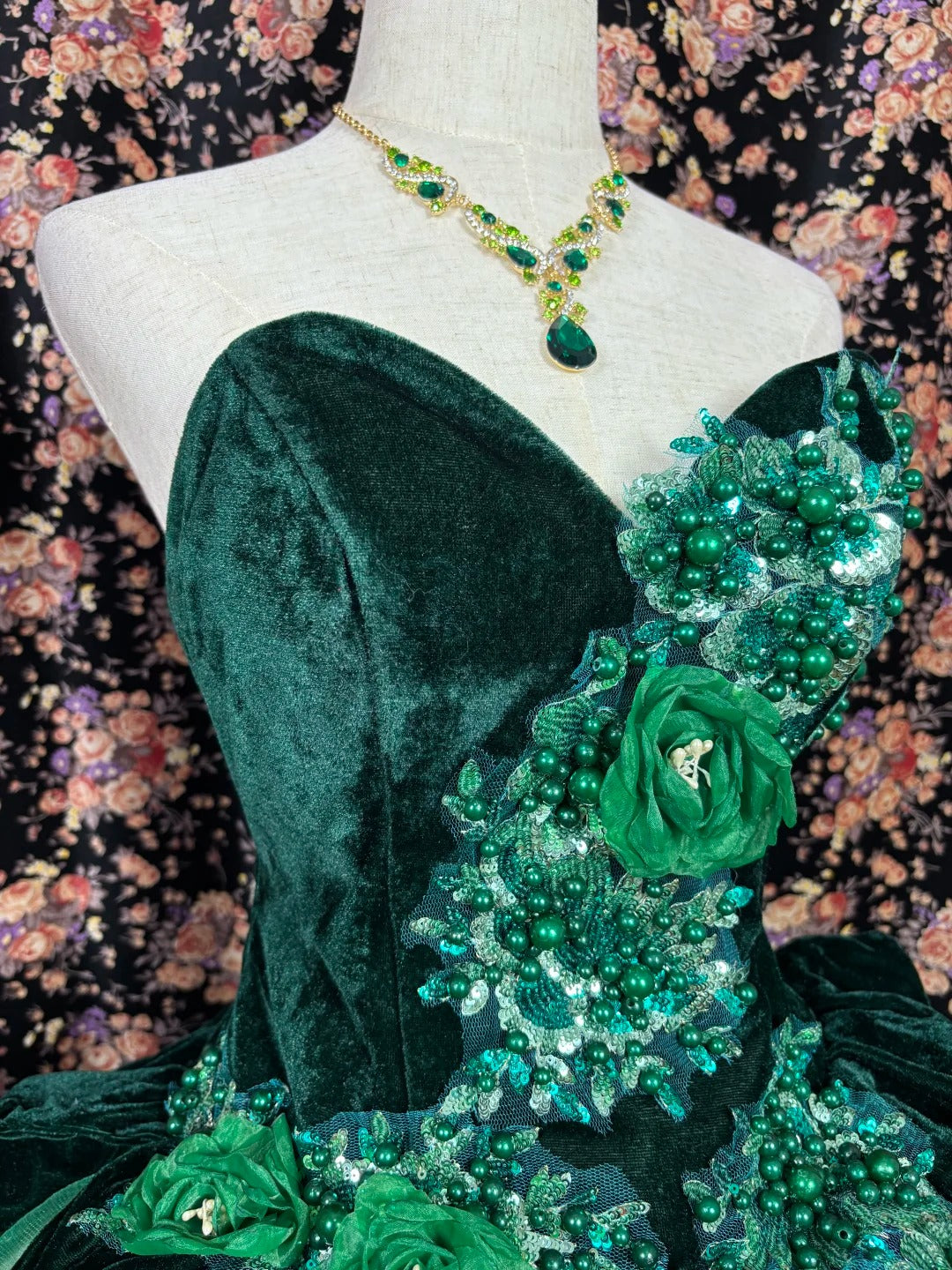 Dreamy Sweetheart Neck A-Line Formal Dresses Beaded Handmade Flowers Prom Dress AP2439