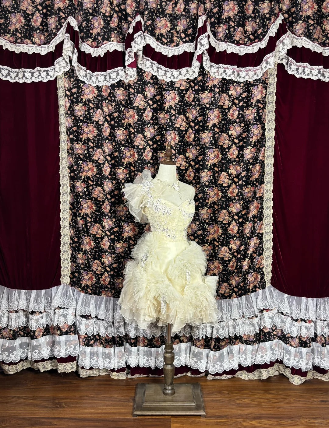 Fantastic One Shoulder A-Line Birthday Party Outfit Beading Rhinestone Ruffled Tulle Homecoming Dress AP2441