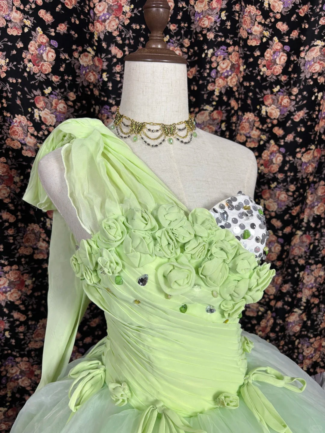 Novelty One-Shoulder A-Line Evening Gowns Sequins Bow Handmade Flowers Rhinestone Prom Dress AP2449