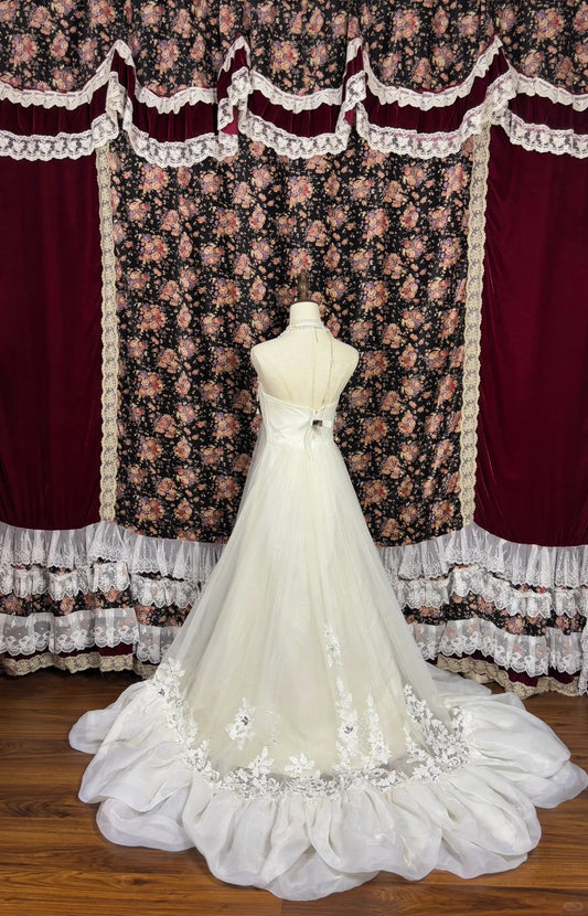 Ethereal A-Line Formal Dresses Strapless Rhinestone Beaded Lace Tulle Appliques Prom Dress AP2452