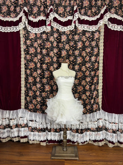 White A-Line Strapless Birthday Party Outfit Beading Crystals Ruffled Tulle Homecoming Dress AP2456