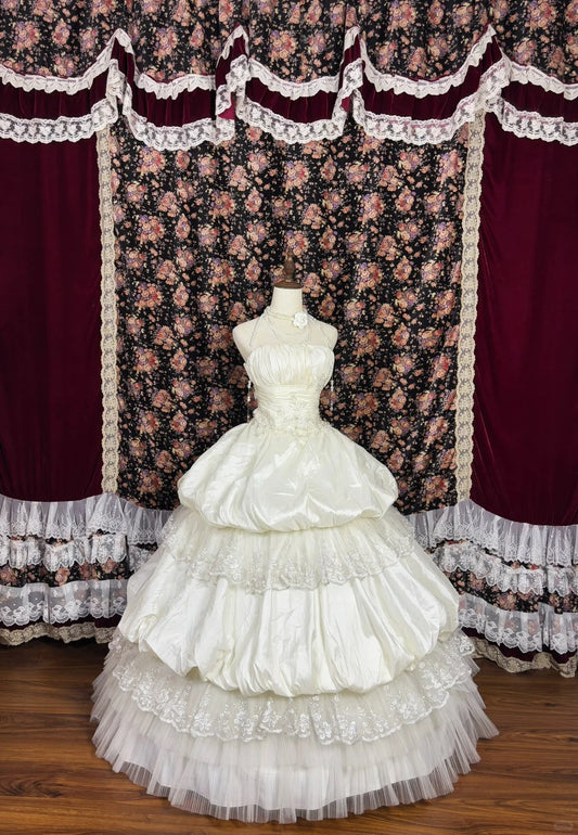 Retro Strapless A-Line Formal Dresses Applique Beaded Lace Tiered Prom Dress AP2458