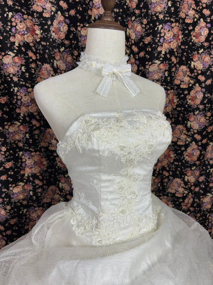 Fantastic A-Line Strapless Bridal Dresses Bow Tulle Beaded Wedding Dress AP2459