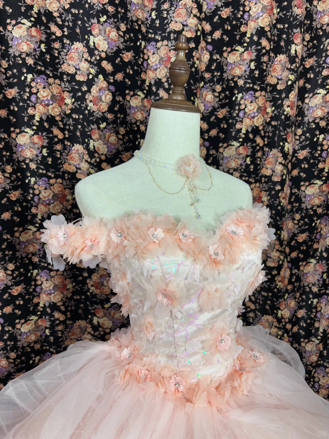 Fabulous Off-Shoulder A-Line Formal Dresses 3D Butterflies Sequins Appliques Beaded Tulle Prom Dress AP2462