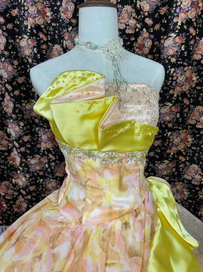 Romantic Strapless A-Line Formal Dresses Sequins Beaded Ruffled Tulle Prom Dress AP2463