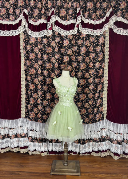 Chic Sweetheart Neck A-Line Birthday Dresses Appliques Sequins Tulle Homecoming Dress AP2464