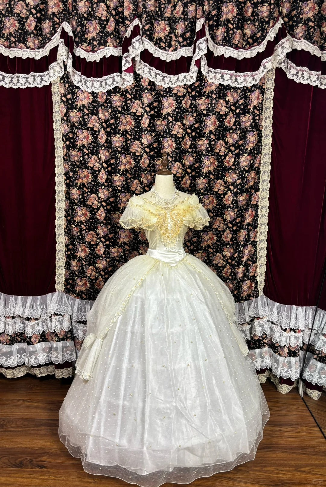 Vintage A-Line Off-Shoulder Formal Dresses Sequins Appliques Beaded Pearls Prom Dress AP2465