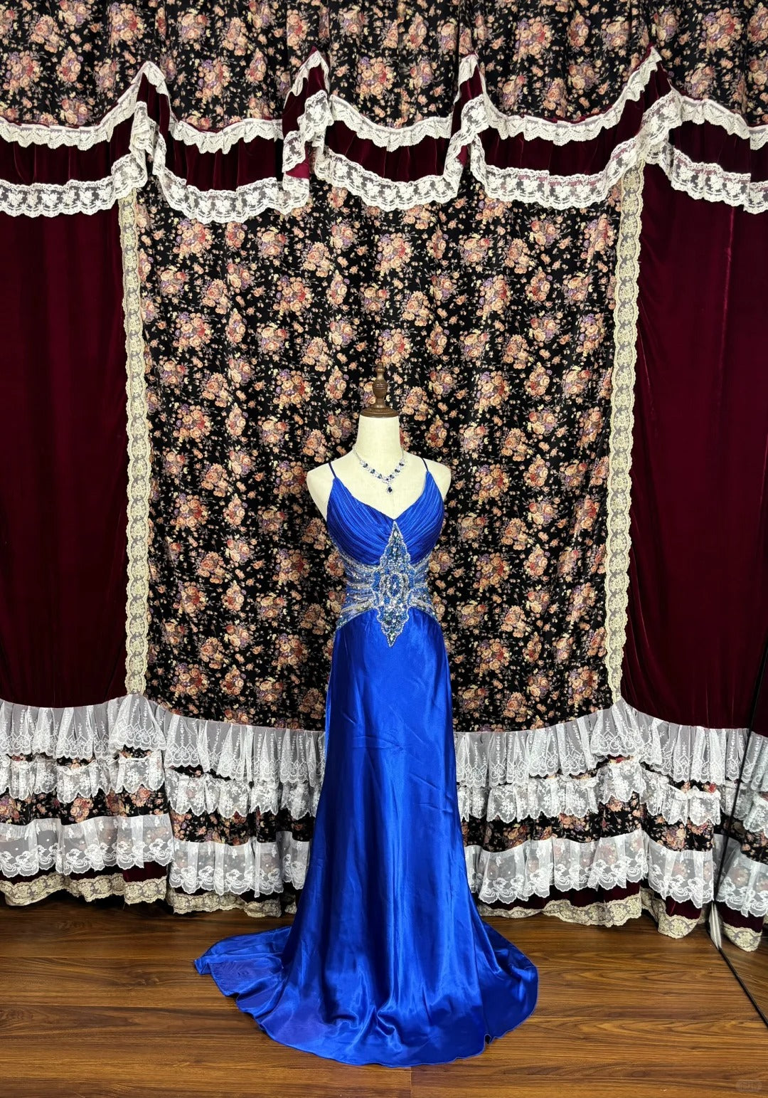 Fantastic Spaghetti Strap Sheath Evening Gowns Sequins Rhinestone Beading Blue Prom Dress AP2468