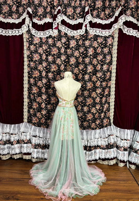 Ethereal A-Line Strapless Birthday Short Dresses Floral Texture Rhinestone Tulle Train Homecoming Dress AP2469