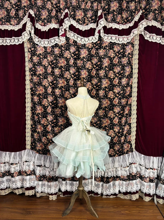 Novelty Halter Neck A-Line Birthday Dresses Appliques Beading Tiered Lace Tulle Homecoming Dress AP2471