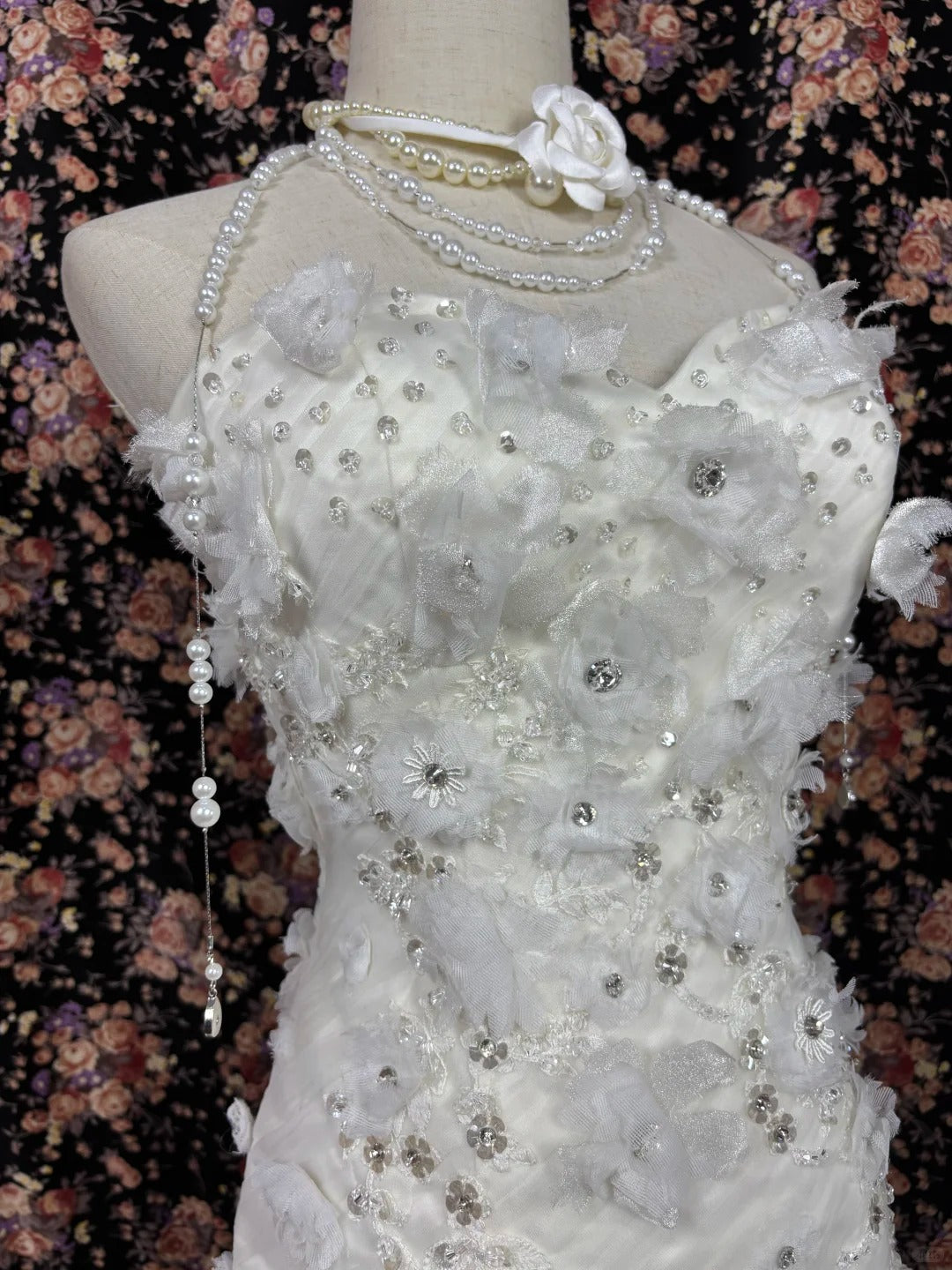 Gorgeous Sweetheart Neck Mermaid Bridal Gowns Crystals Rhinestone Sequins Wedding Dress AP2473