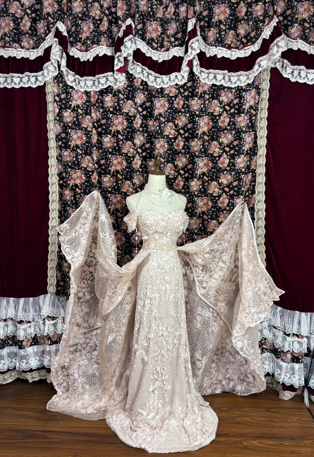 Fashionable A-Line Off-Shoulder Formal Dresses Beaded Lace Appliques Prom Dress AP2475