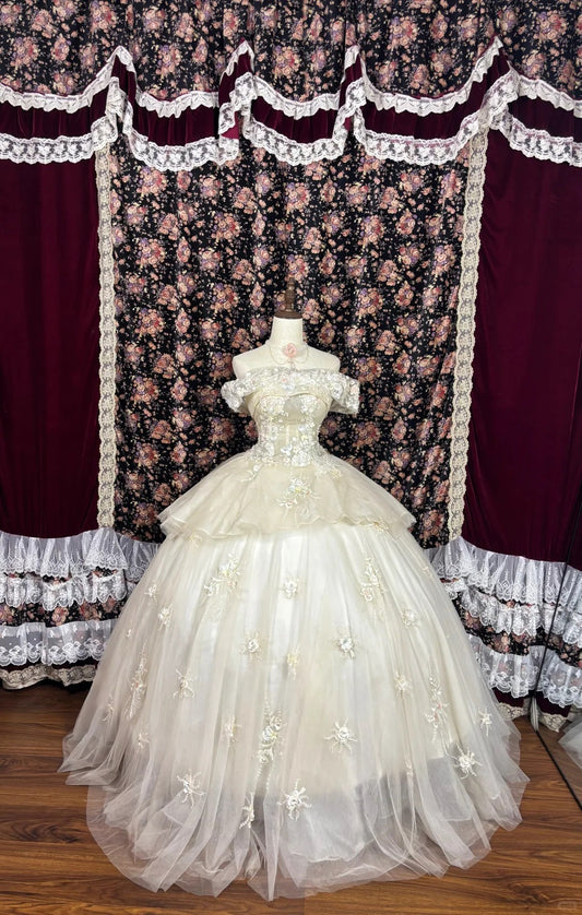 Dramatic Off-Shoulder A-Line Formal Dresses Tiered Tulle Appliques Sequins Beaded Prom Dress AP2488