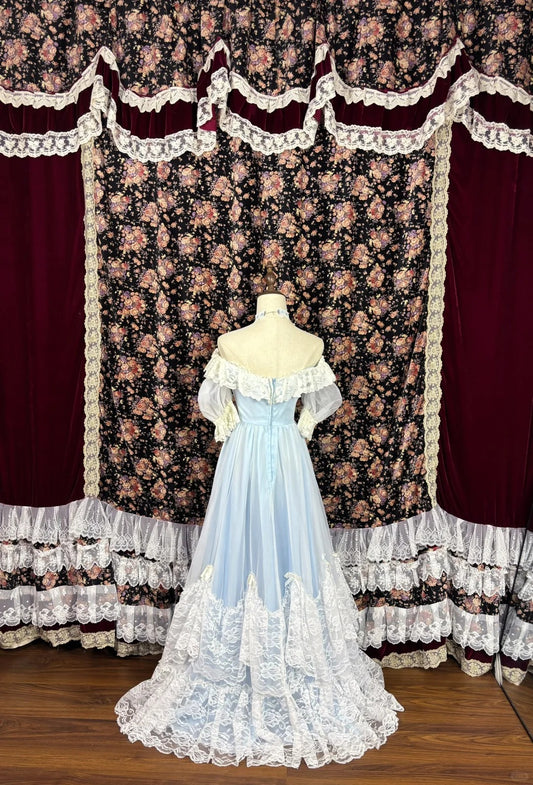 Dreamy Off-Shoulder A-Line Formal Dresses Beading Tulle Sleeve Bow Lace Prom Dress AP2495