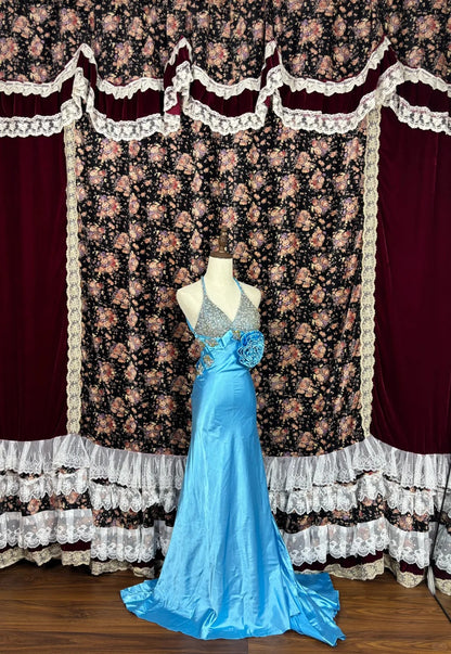 Charming Sheath Halter Neck Evening Gowns Sequins Beaded Handmade Flower Rhinestone Prom Dress AP2497