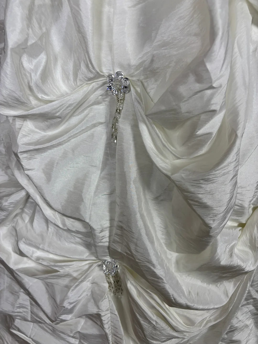 Gorgeous A-Line Strapless Bridal Dresses Sequins Beading Crystals Draped Wedding Dress AP2498