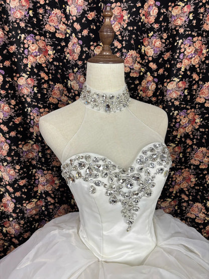 Sweet A-Line Strapless Bridal Gowns Applique Rhinestone Ruched Tiered Wedding Dress AP2504