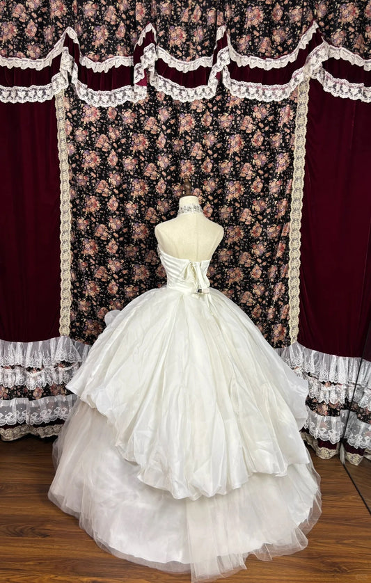 Sweet A-Line Strapless Bridal Gowns Applique Rhinestone Ruched Tiered Wedding Dress AP2504