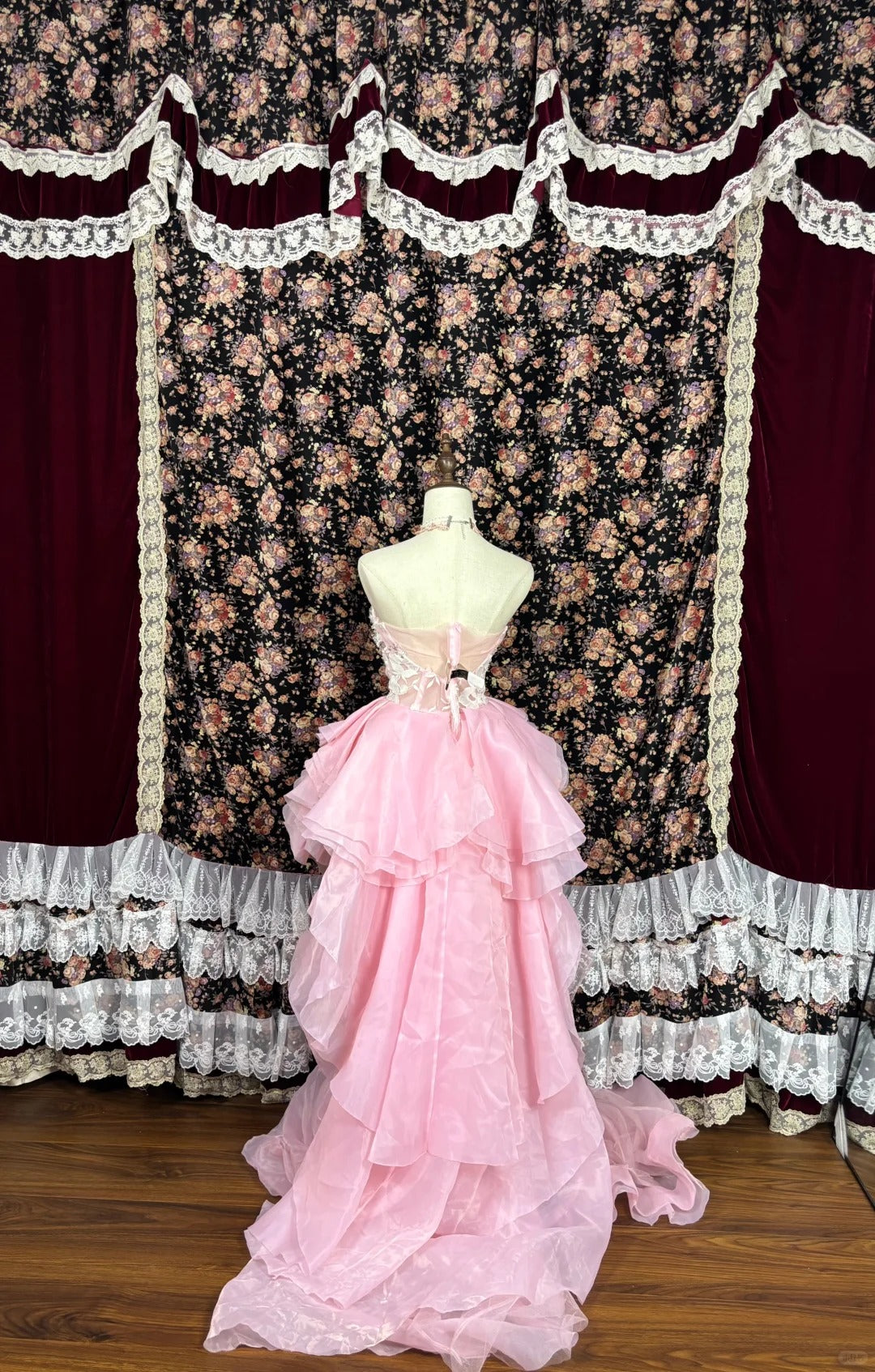 Unique Strapless A-Line Birthday Dresses Beading Sequins Rhinestone Applique Homecoming Dress AP2510