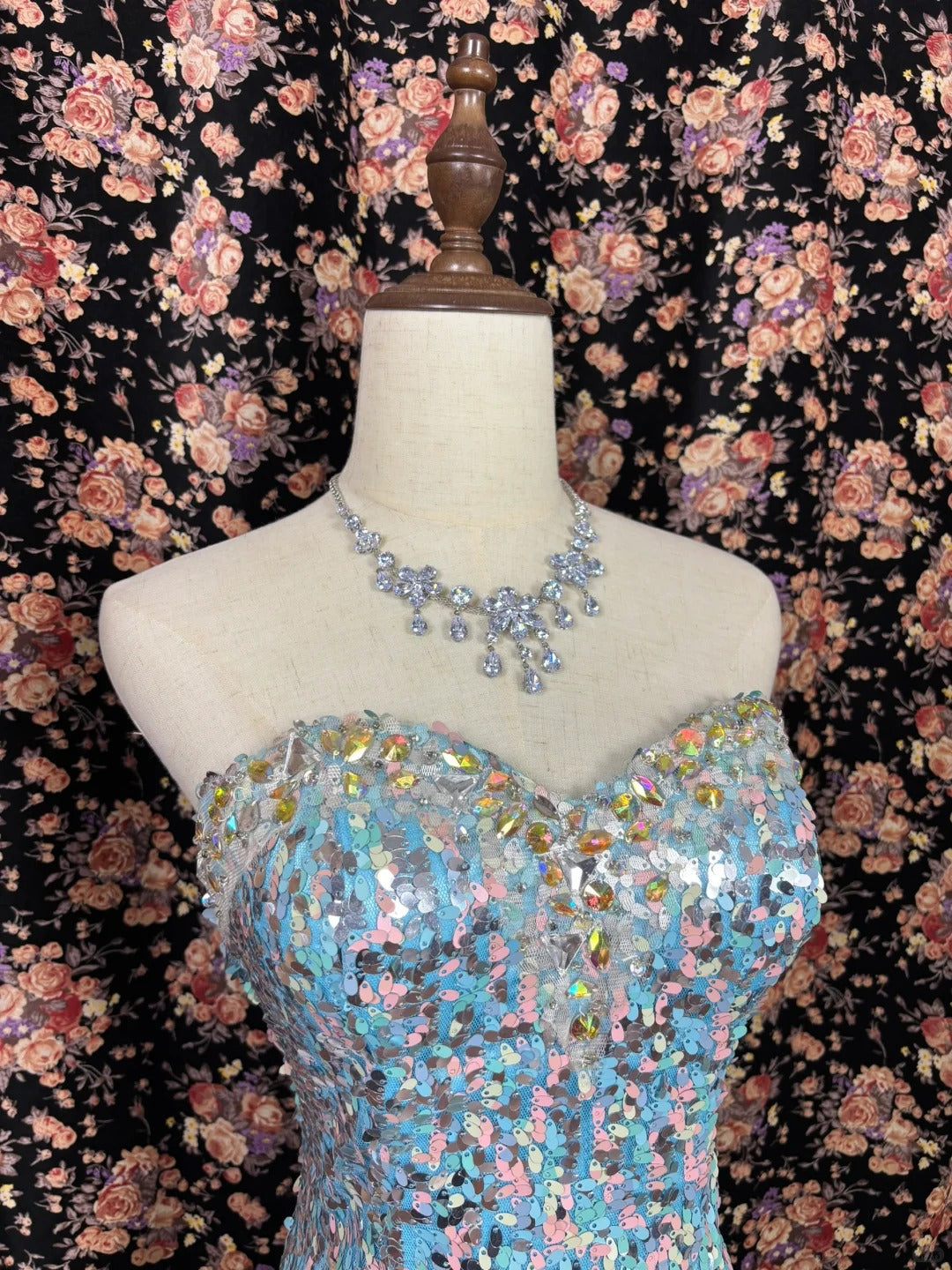 Unique Strapless Mermaid Formal Dresses Sequins Beaded Crystals Backless Prom Dress AP2514