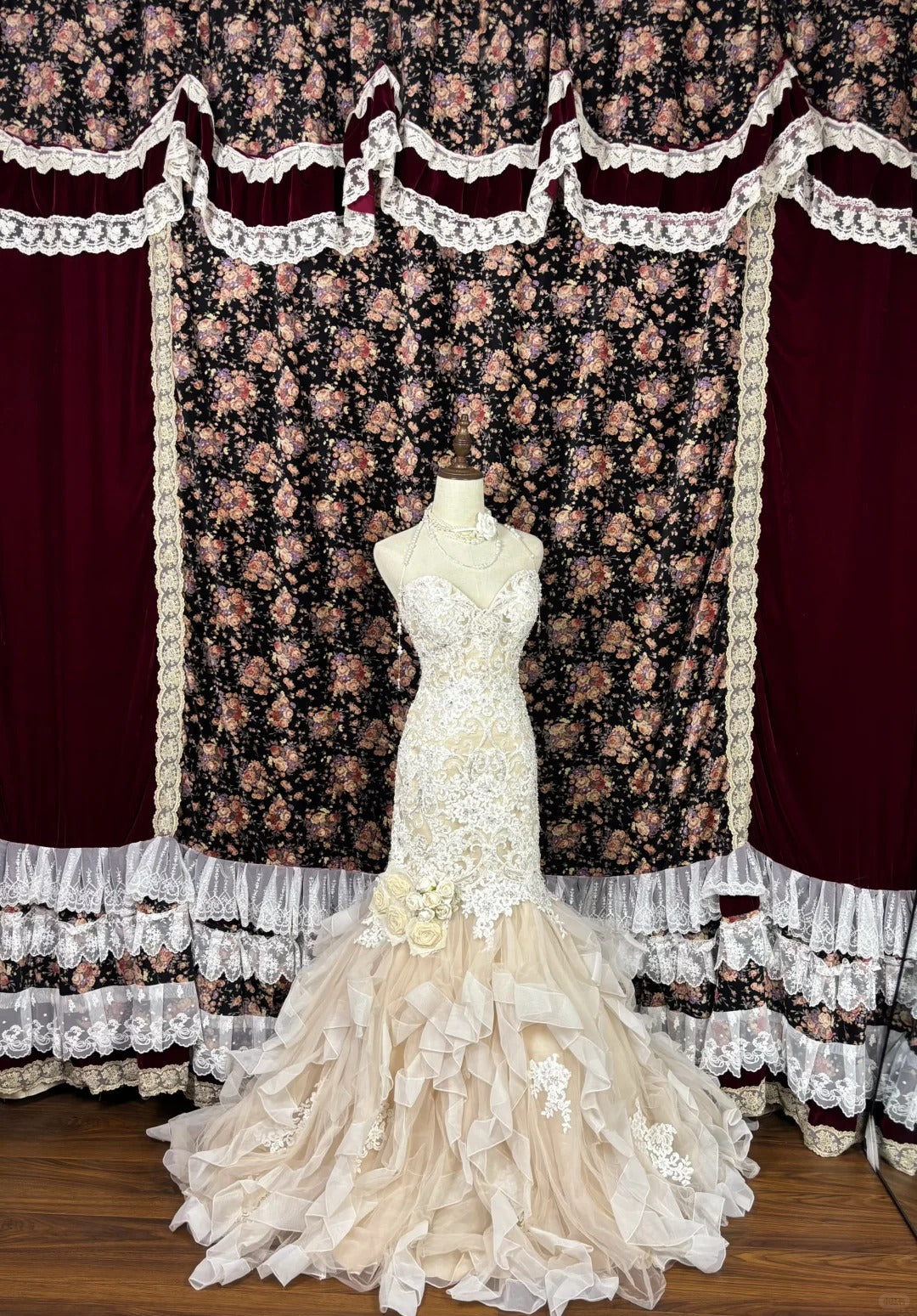 Gorgeous Sweetheart Neck Mermaid Formal Dresses Handmade Flowers Beading Sequins Lace Appliques Prom Dress AP2517