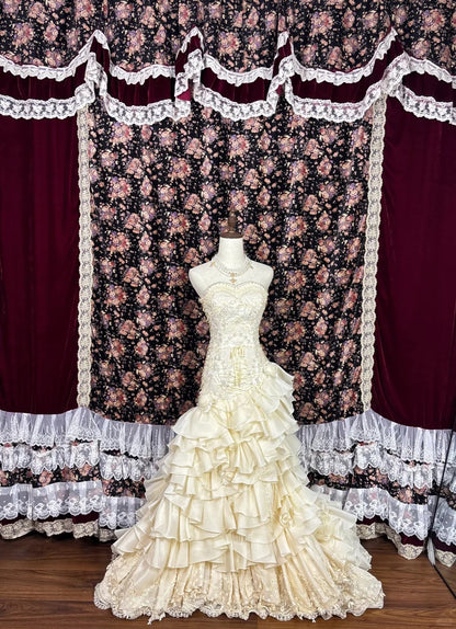 Glam Strapless Tiered Mermaid Bridal Gowns Handmade Flowers Beading Sequins Appliques Wedding Dress AP2526