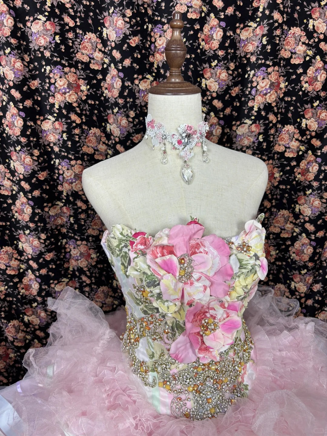 Dramatic Strapless A-Line Tiered Evening Dresses Handmade Flowers Beaded Crystals Applique Prom Dress AP2535