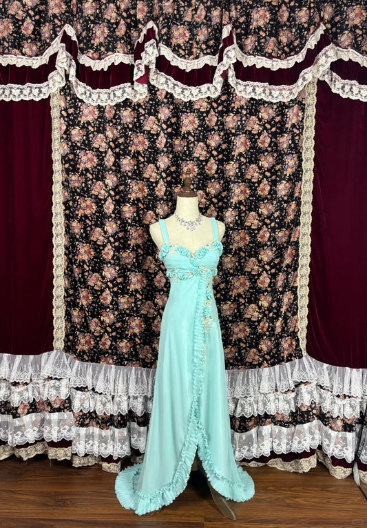 Gorgeous Spaghetti Strap Sheath Evening Gowns Ruffles Slit Appliques Beaded Prom Dress AP2537