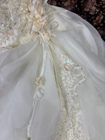 Graceful A-Line Strapless Applique Bridal Gowns Beaded Sequins Handmade Flowers Wedding Dress AP2539