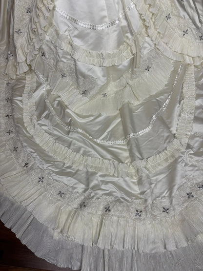 Dreamy Strapless A-Line Tiered Evening Dresses Sequins Beaded Crystals Prom Dress AP2542